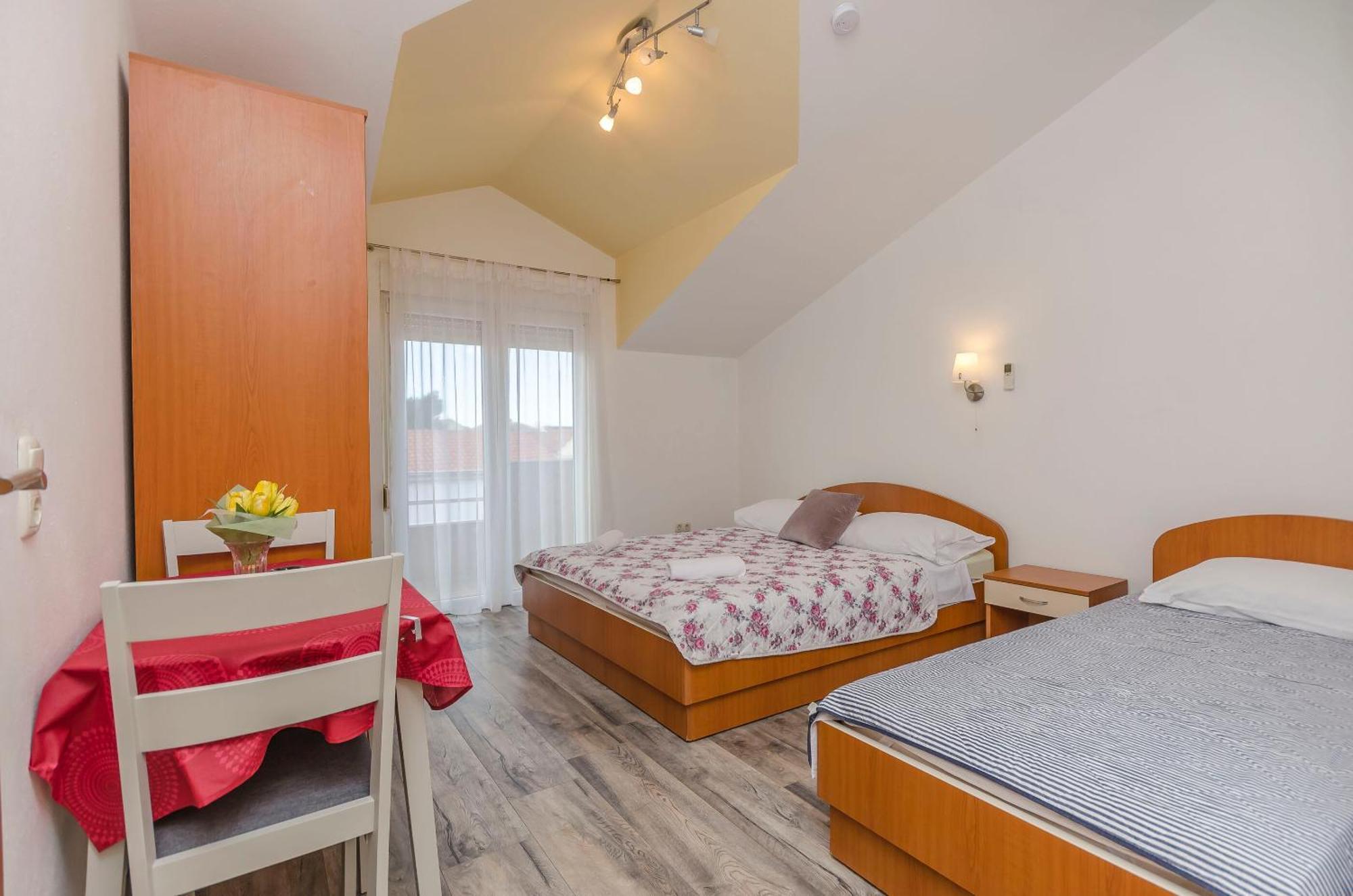Apartments Rajka ヴォディツェ エクステリア 写真
