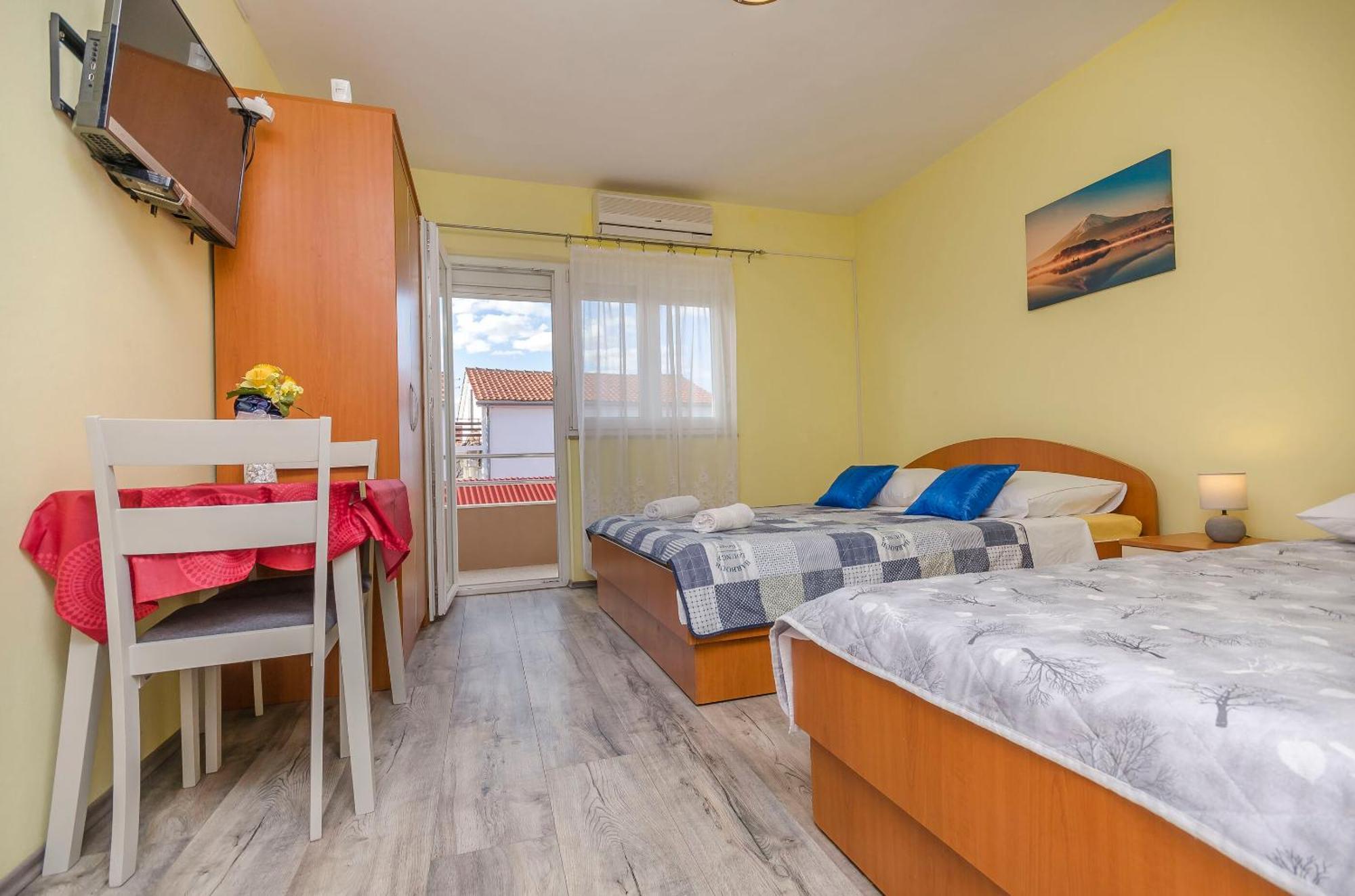 Apartments Rajka ヴォディツェ エクステリア 写真
