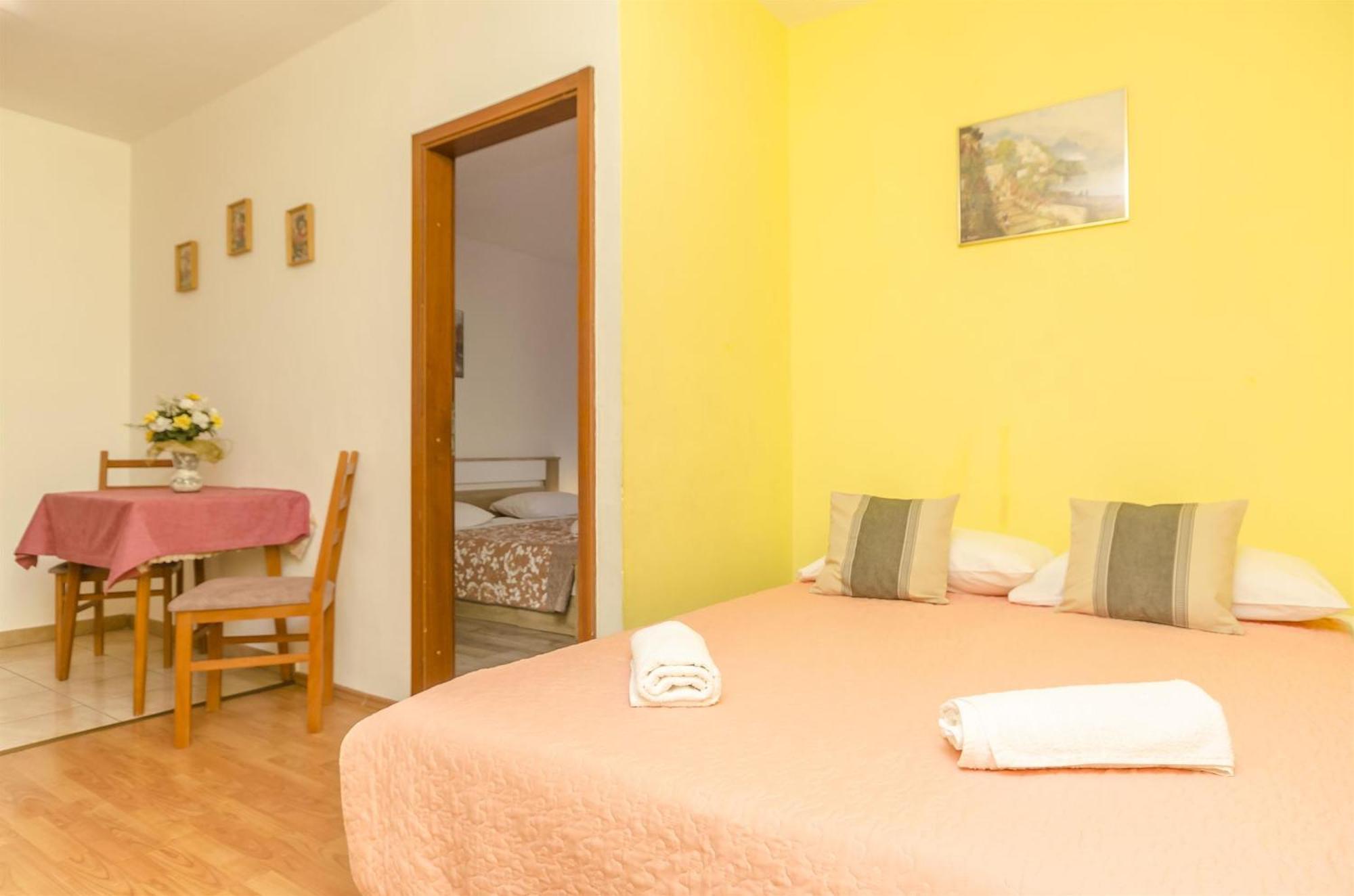 Apartments Rajka ヴォディツェ エクステリア 写真