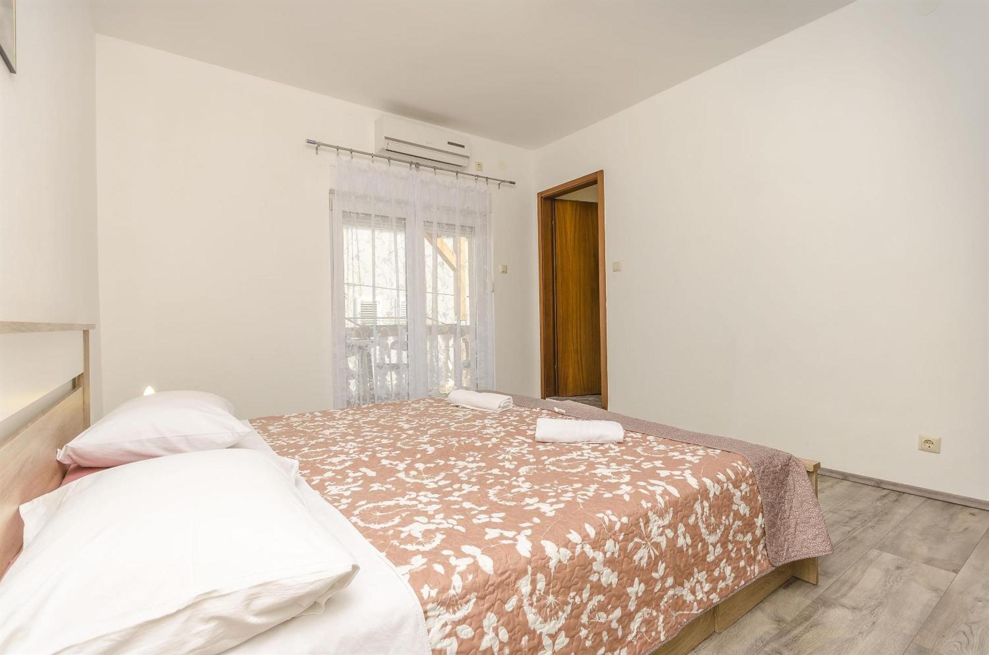 Apartments Rajka ヴォディツェ エクステリア 写真