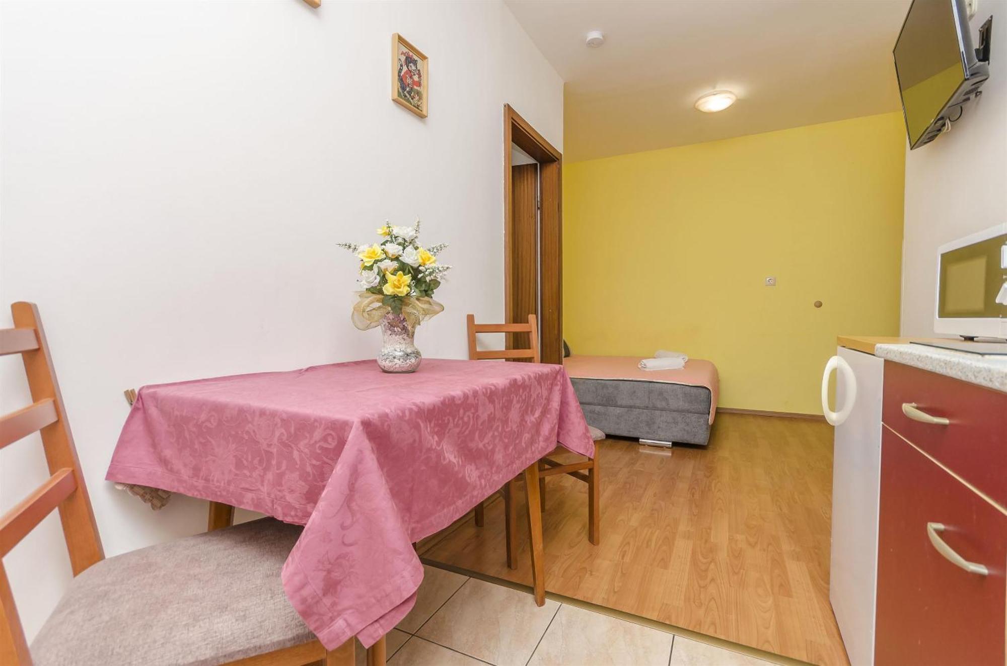 Apartments Rajka ヴォディツェ エクステリア 写真