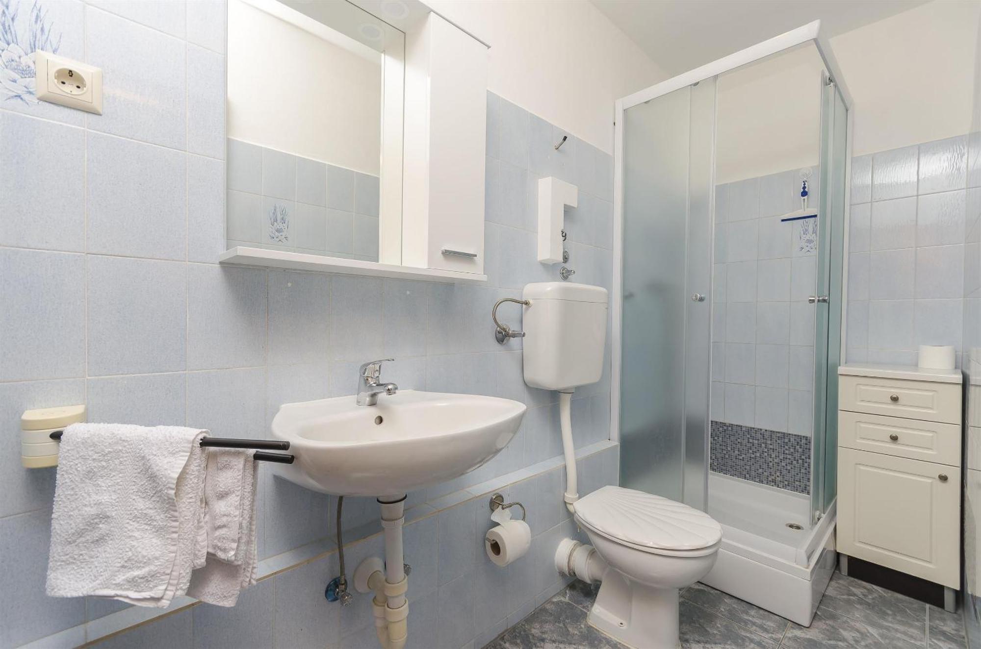 Apartments Rajka ヴォディツェ エクステリア 写真
