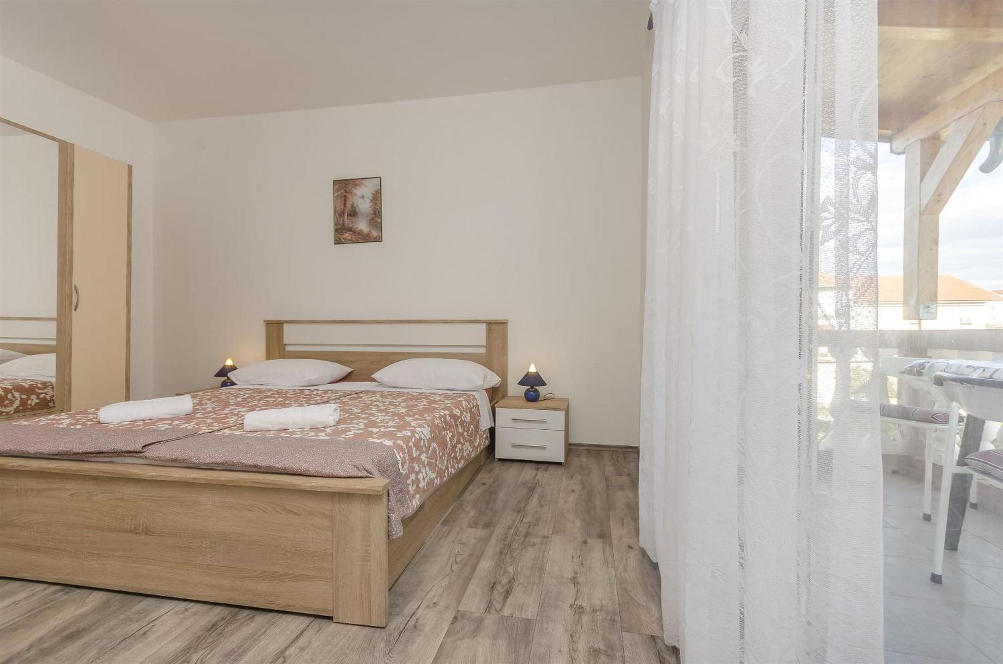 Apartments Rajka ヴォディツェ エクステリア 写真