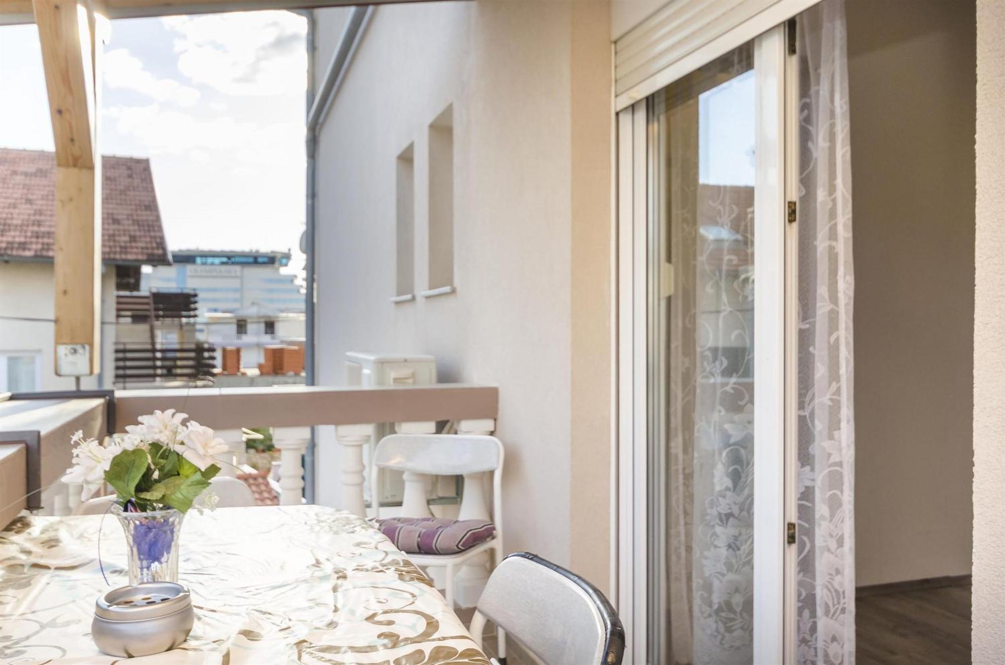 Apartments Rajka ヴォディツェ エクステリア 写真